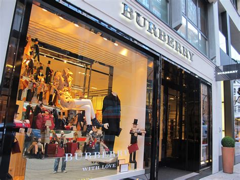 winterguthaben burberry outlet hamburg|Neuer Wall 36 Hamburg .